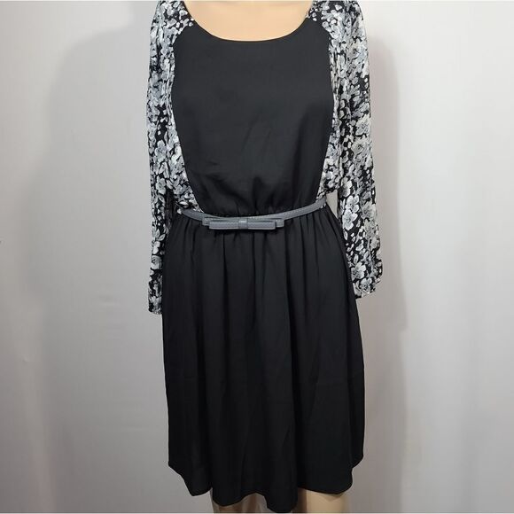 Black flower sleeve with belt women's dress - Picture 5 of 11